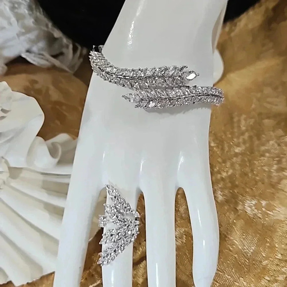 Morning Sunshine is a unique 7pc. one-of-a-kind  Bridal Tiara Ensemble - Picture 8 of 10